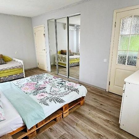 1 Комнатная Квартира, Левый Берег, Пр Калнышевского, Пр Слобожанский, 6 Городская Клиника Nizhnednepsovsk Eksteriør bilde
